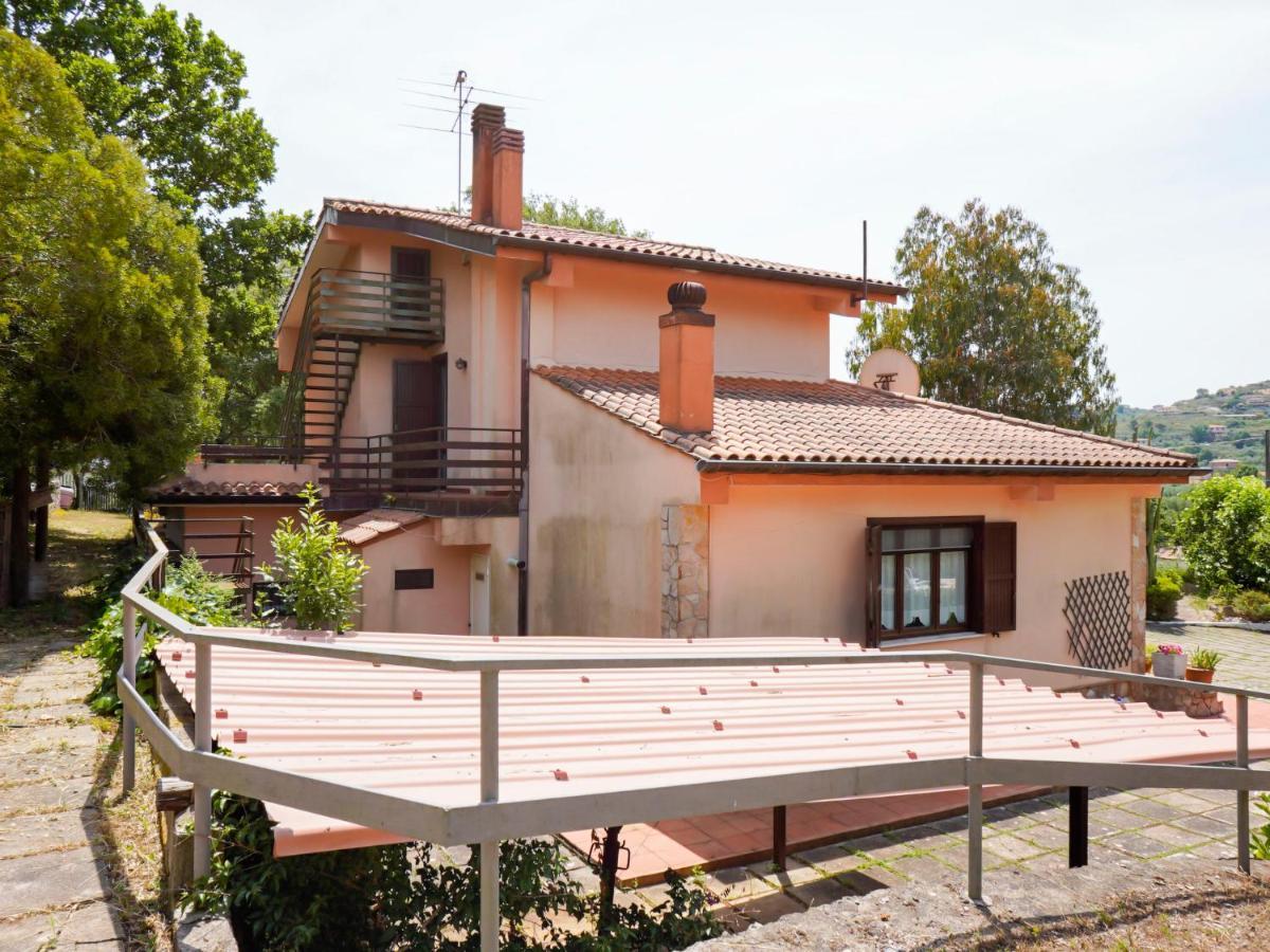 Villa Sunny Home By Interhome Sperlonga Eksteriør bilde